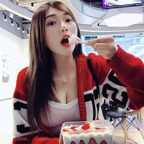 季后赛悬念升温,几支球队实力不相上下,季后赛球员