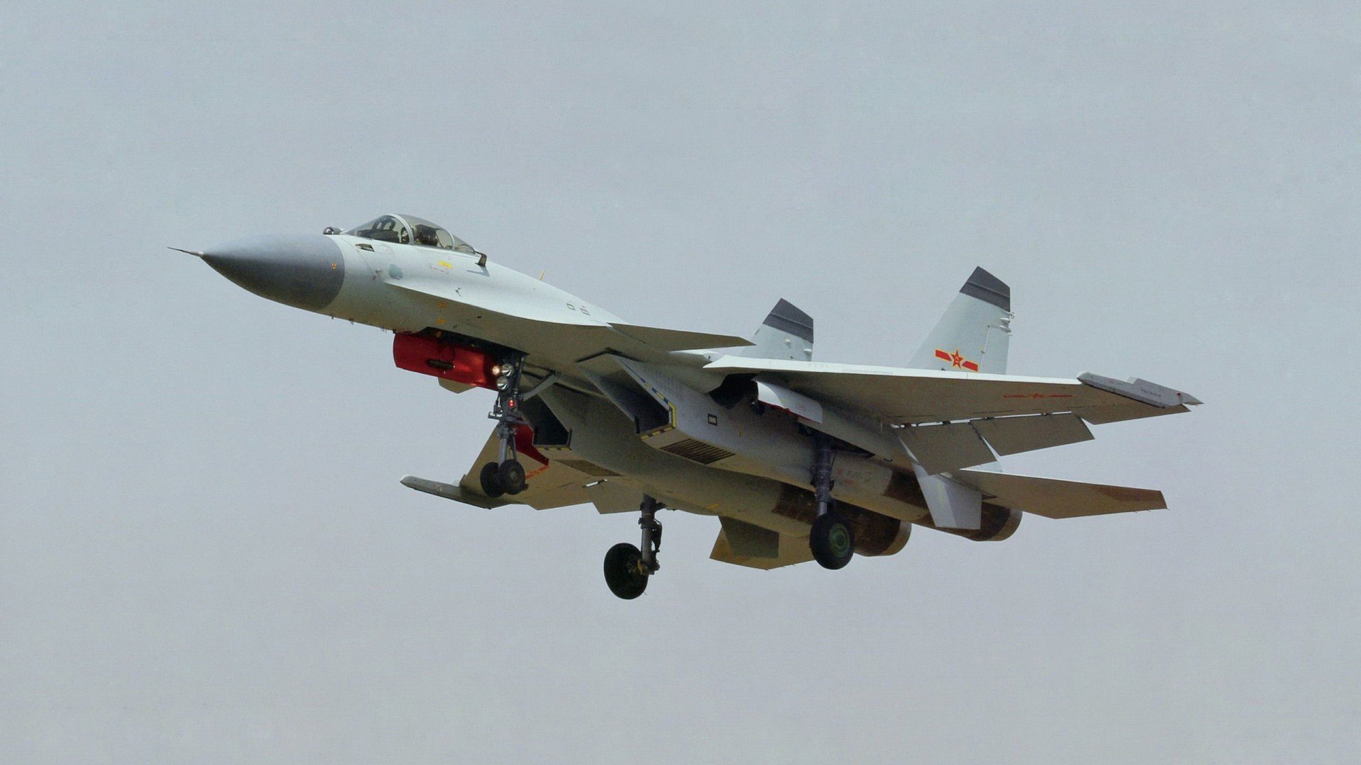 足球俱乐部引入资本合作，行业竞争格局逐渐变化，足球俱乐部的盈利模式